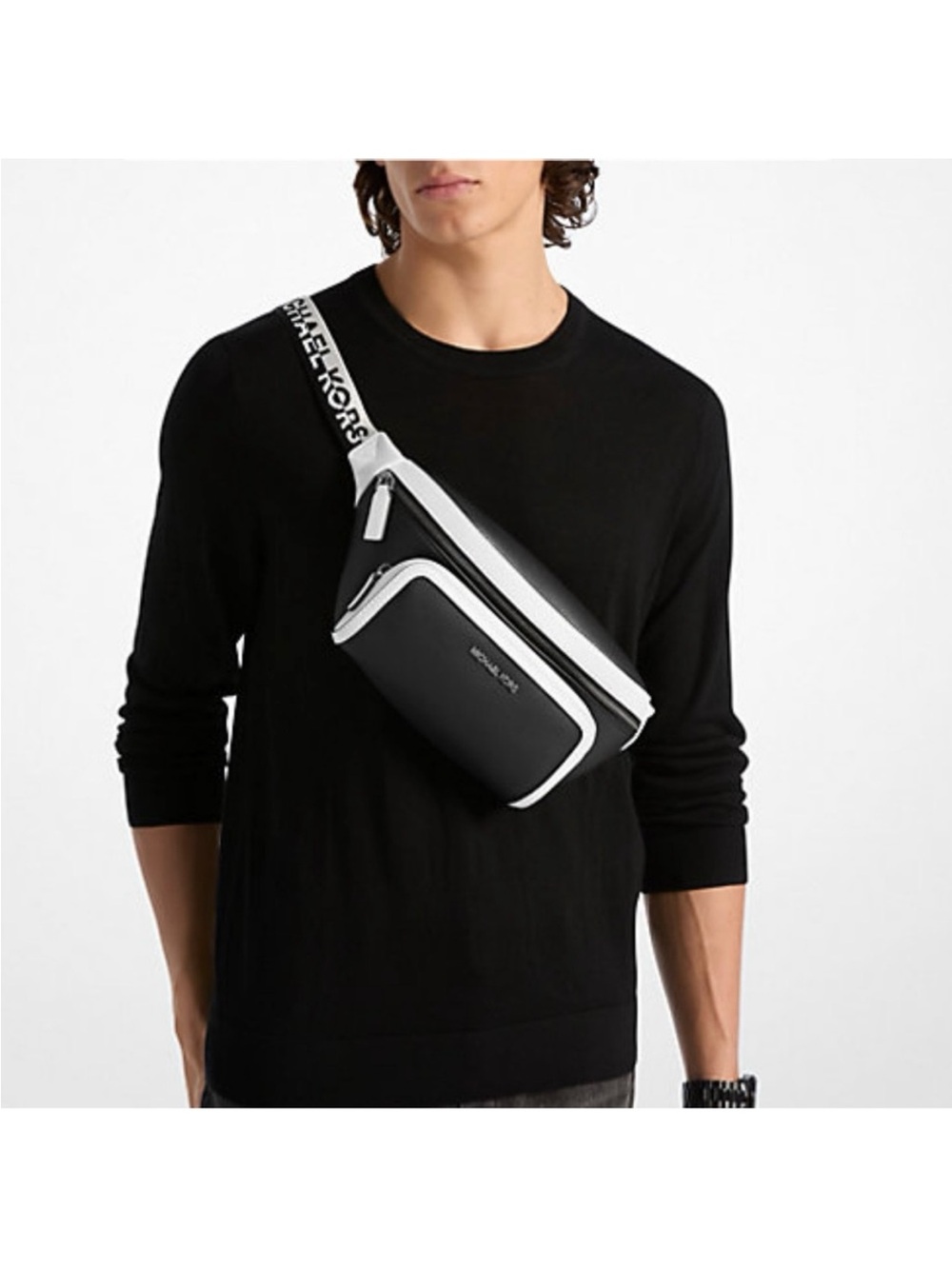 NWOT Michael Kors Black Cooper
Utility Belt Bag
